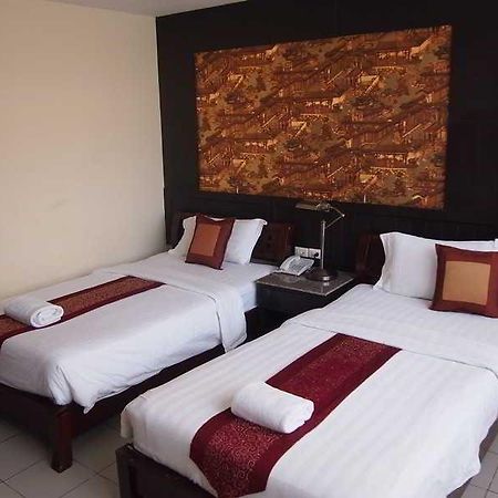 מלון Jomtien Holiday פאטאיה מראה חיצוני תמונה
